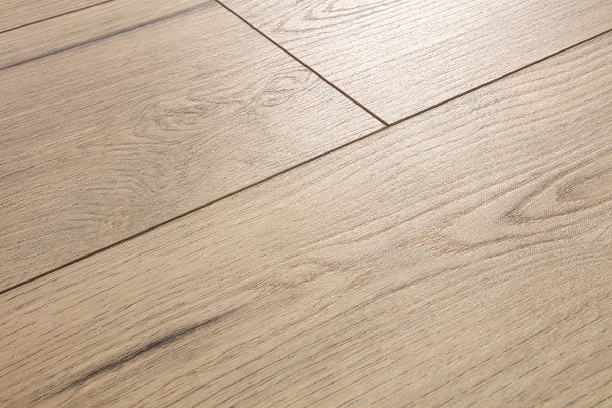 Sandolo tölgy fózolt laminált padló 8mm - Image 5